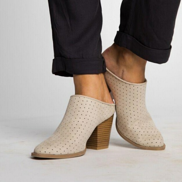 Shoes - 🚨LAST PAIR!!//The Giselle// Oatmeal Mule